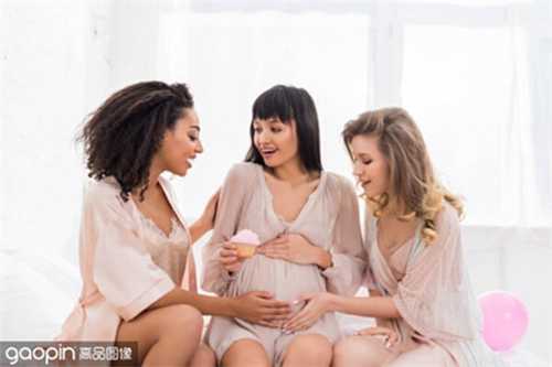 试管助孕的费用,胚胎移植后第二天感觉下面有水样东西流出来是怎么回事?