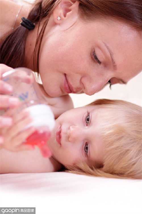 试管婴儿助孕移植成功后正常着床有哪些反应与症状？