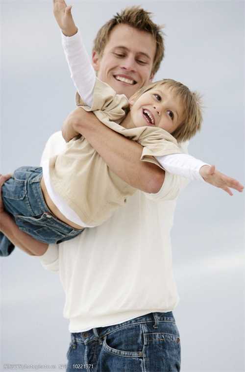 怀孕撞到肚子有事吗