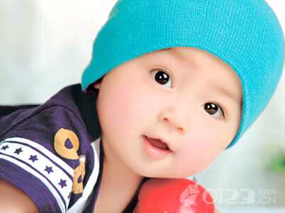 怀孕六周有点棕色分泌物是因为什么