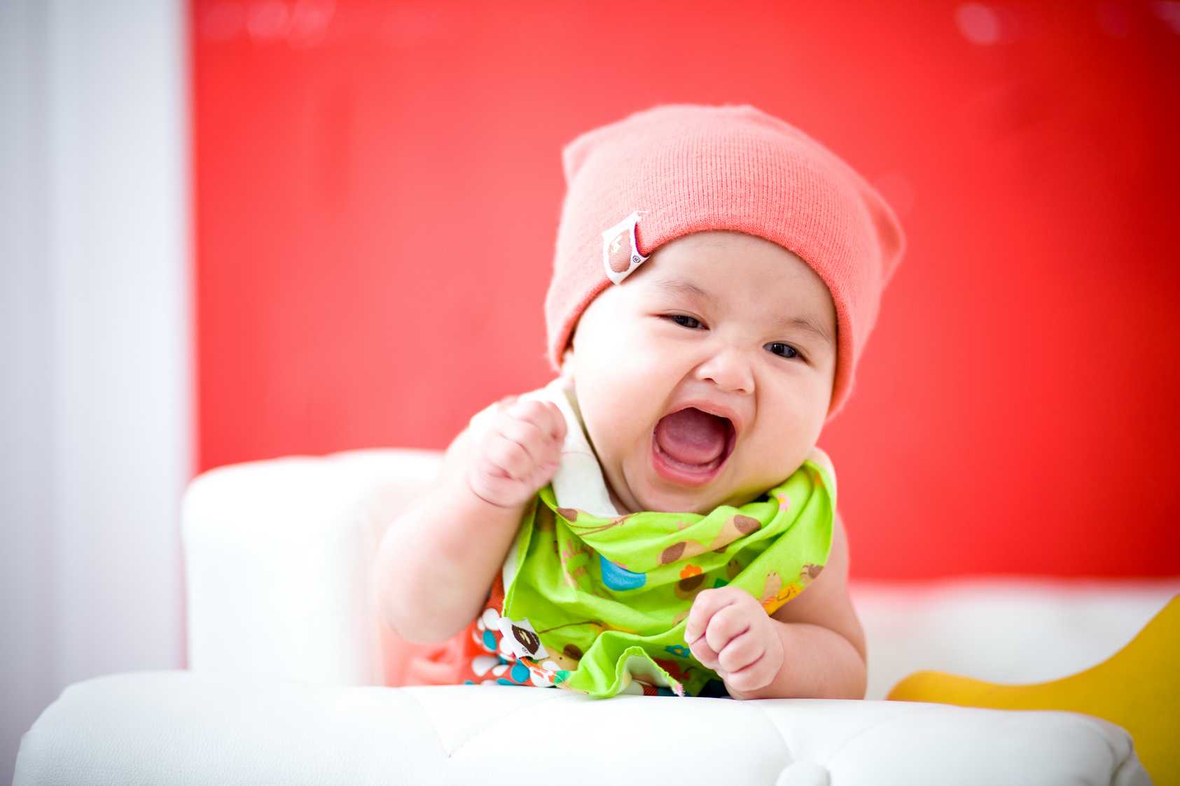 广州试管代生子机构,小肚子胀老是感觉有尿怎么回事